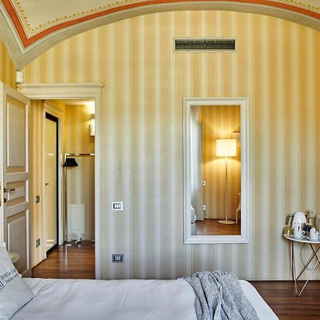 B&B Le Logge Luxury Rooms Siena Dış mekan fotoğraf
