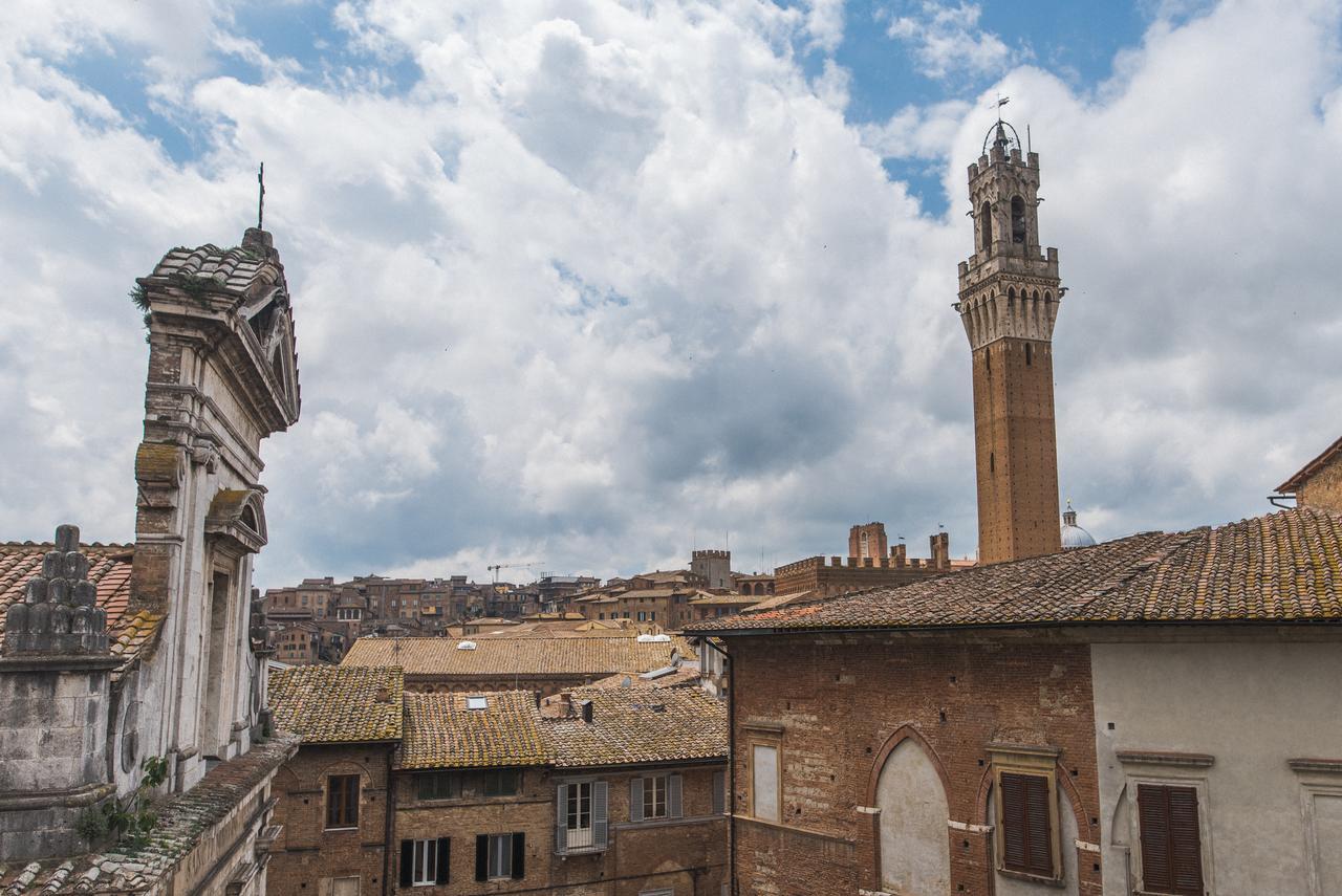 B&B Le Logge Luxury Rooms Siena Dış mekan fotoğraf